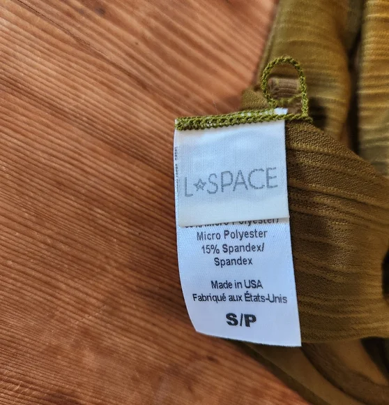 L*Space Camellia Bikini Top & Bummin' Bottom Shorebreak Texture Small - Picture 11 of 15